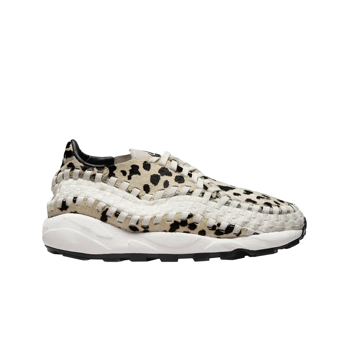 https://d2cva83hdk3bwc.cloudfront.net/(w)-nike-air-footscape-woven-sail-and-black-2.jpg