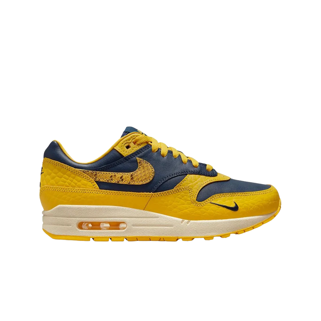 https://d2cva83hdk3bwc.cloudfront.net/(w)-nike-air-max-1-premium-head-to-head-2.jpg