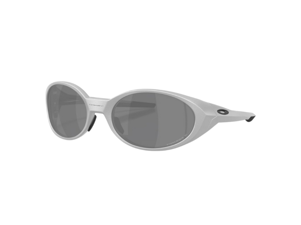 https://d2cva83hdk3bwc.cloudfront.net/0oo9438-05-oakley-eye-jacket-redux-silver-1.jpg