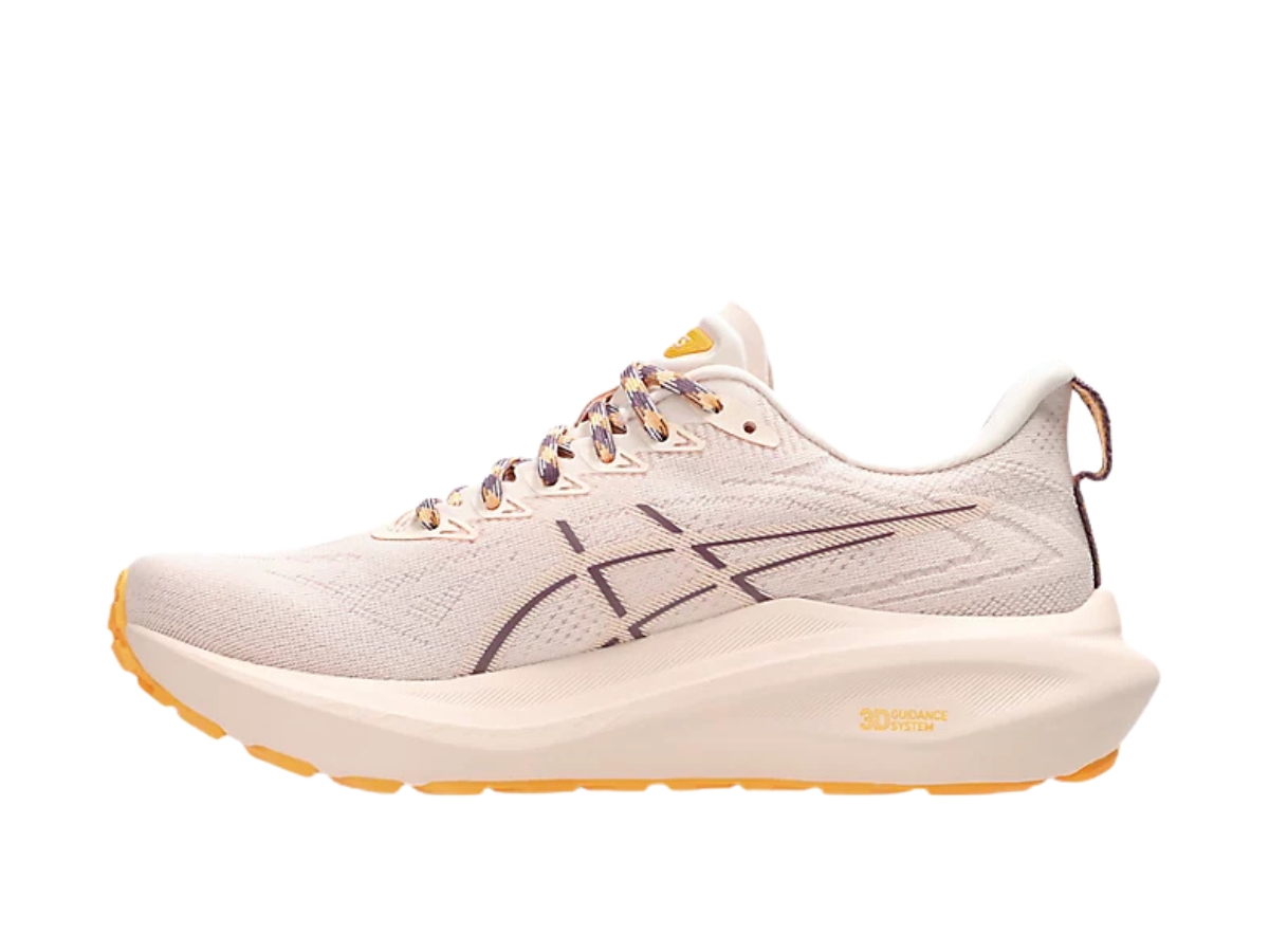 https://d2cva83hdk3bwc.cloudfront.net/1012B749-700-asics-gt-2000-13-tr-pearl-pink-w-2.jpg