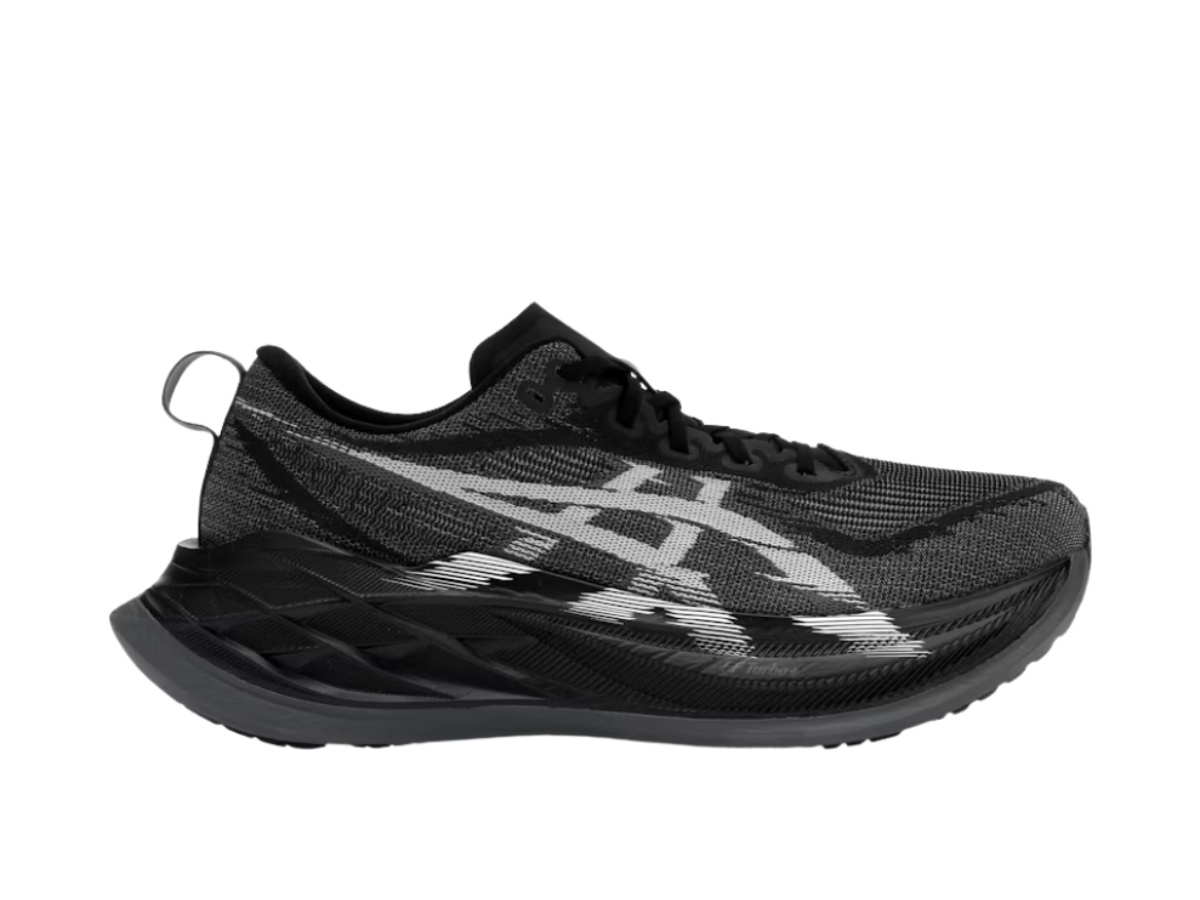 https://d2cva83hdk3bwc.cloudfront.net/1013a160-001-asics-superblast-2-black-white-1.jpg