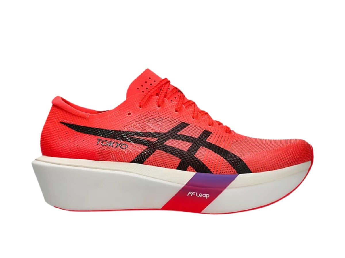 https://d2cva83hdk3bwc.cloudfront.net/1013a162-600-asics-metaspeed-sky-tokyo-flash-red-black-1.jpg