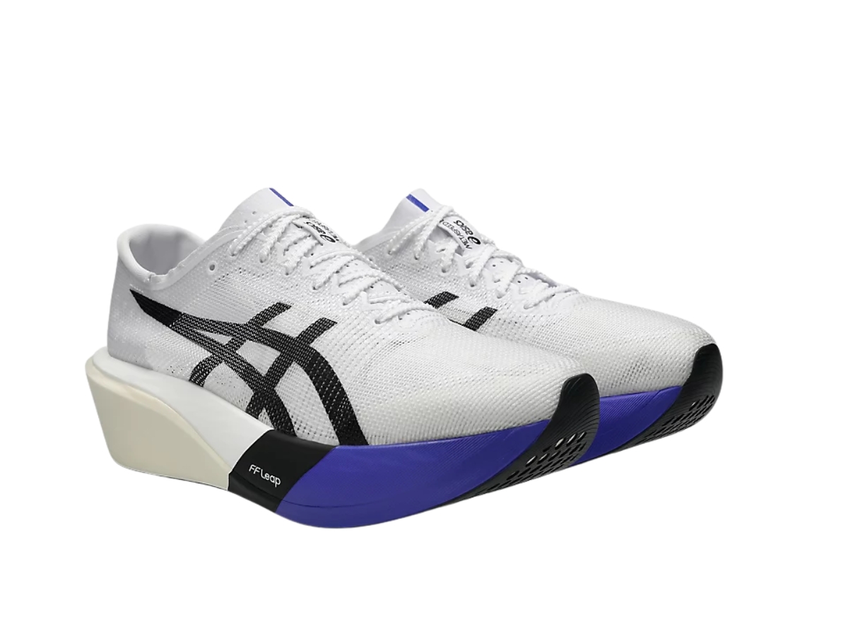 https://d2cva83hdk3bwc.cloudfront.net/1013a163-101-asics-metaspeed-edge-tokyo-white-cobalt-burst-3.jpg