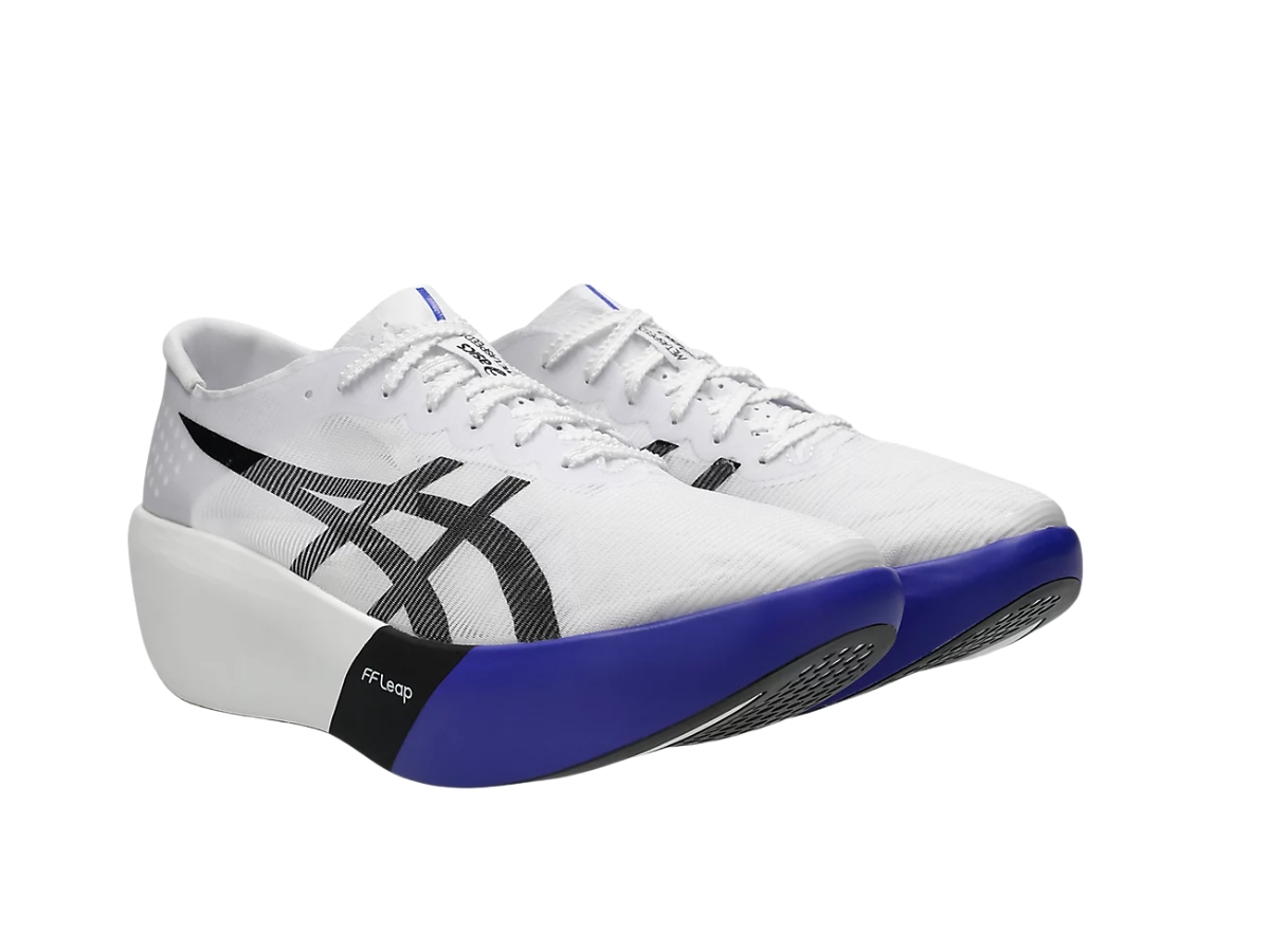 https://d2cva83hdk3bwc.cloudfront.net/1013a176-101-asics-metaspeed-ray-white-cobalt-burst-3.jpg