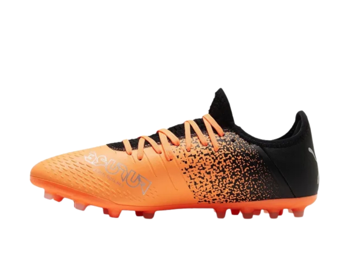 https://d2cva83hdk3bwc.cloudfront.net/106769-01-puma-future-z-43-mg-low-tops-orange-black-2.jpg