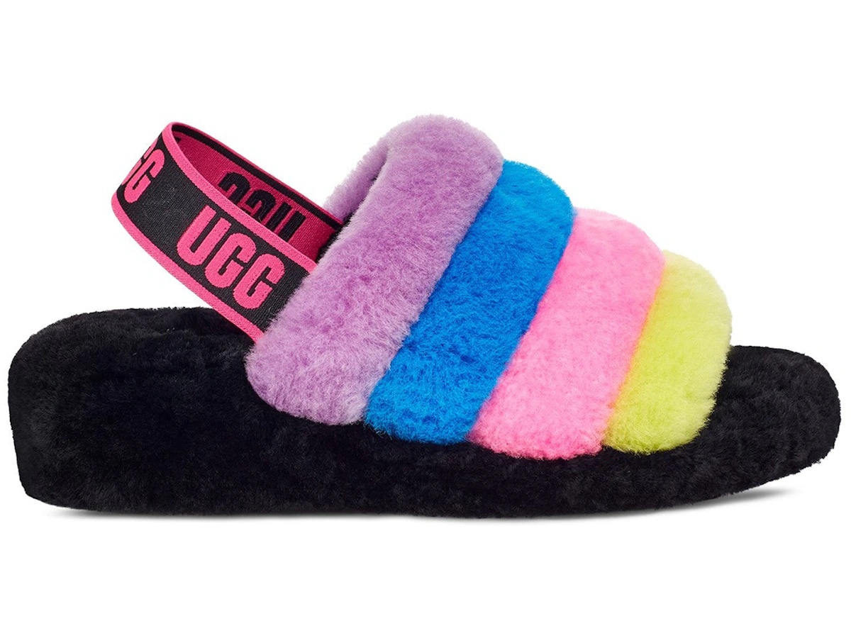 https://d2cva83hdk3bwc.cloudfront.net/1097169-BTPM-ugg-fluff-yeah-slide-black-taffy-pink-multi-women-s--1.jpg