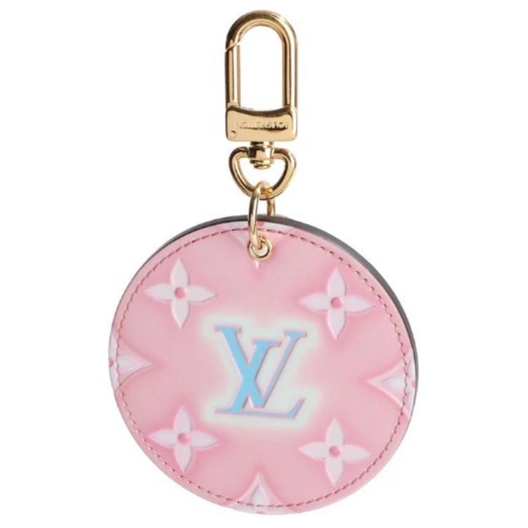 https://d2cva83hdk3bwc.cloudfront.net/110965834-louis-vuitton-keychains-women-s-pink-1.jpg