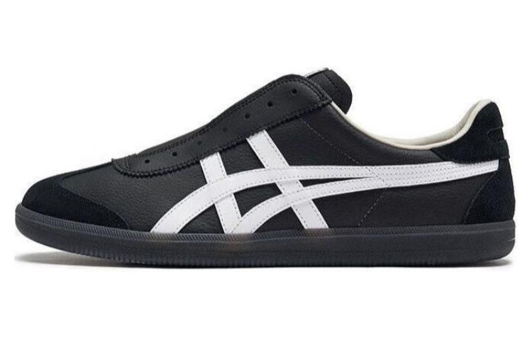 https://d2cva83hdk3bwc.cloudfront.net/1183C290-001-onitsuka-tiger-tokuten-slip-on-black-white--1.jpg