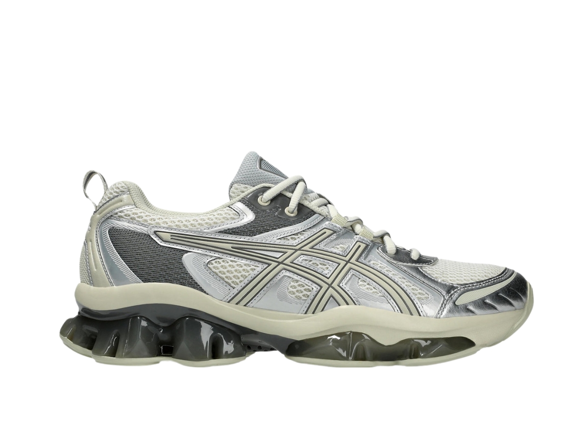 https://d2cva83hdk3bwc.cloudfront.net/1203A270-101-asics-gel-quantum-kinetic-light-dust-1.jpg