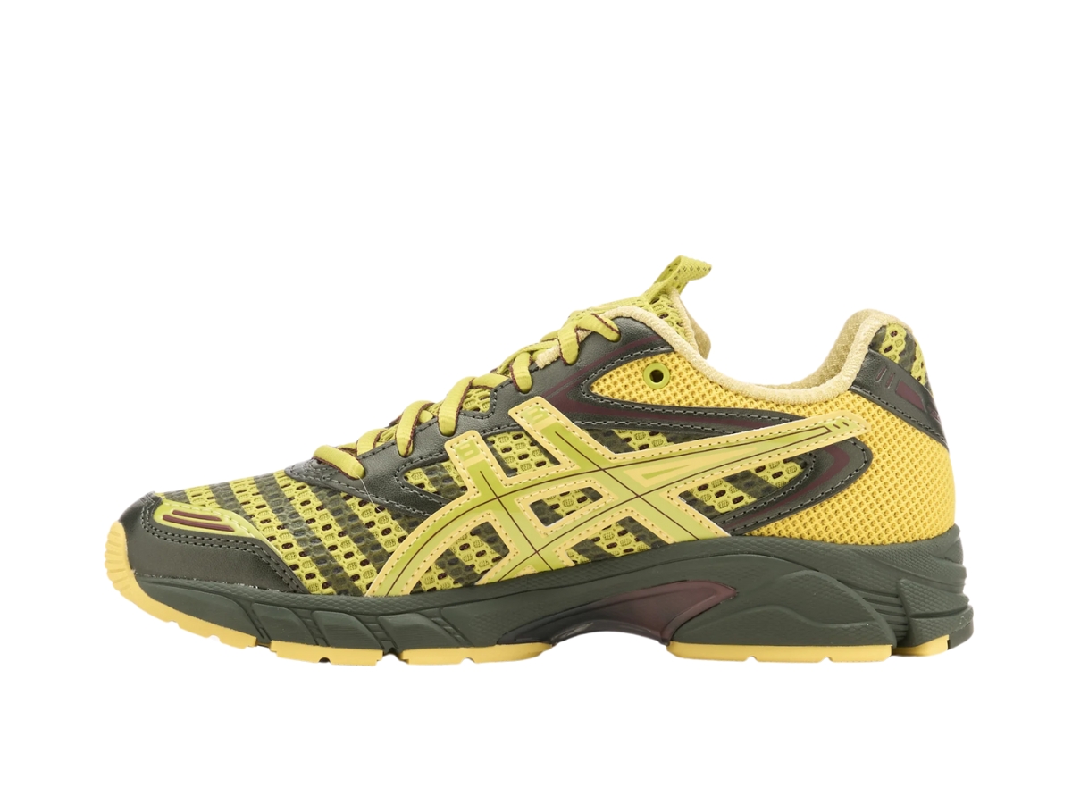 https://d2cva83hdk3bwc.cloudfront.net/1203A606-750-asics-ub9-s-gel-ds-trainer-14-dark-mustard-2.jpg