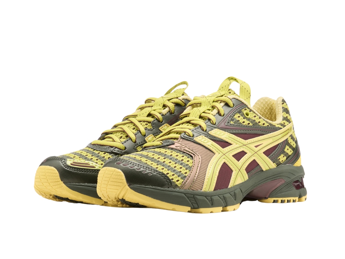 https://d2cva83hdk3bwc.cloudfront.net/1203A606-750-asics-ub9-s-gel-ds-trainer-14-dark-mustard-3.jpg