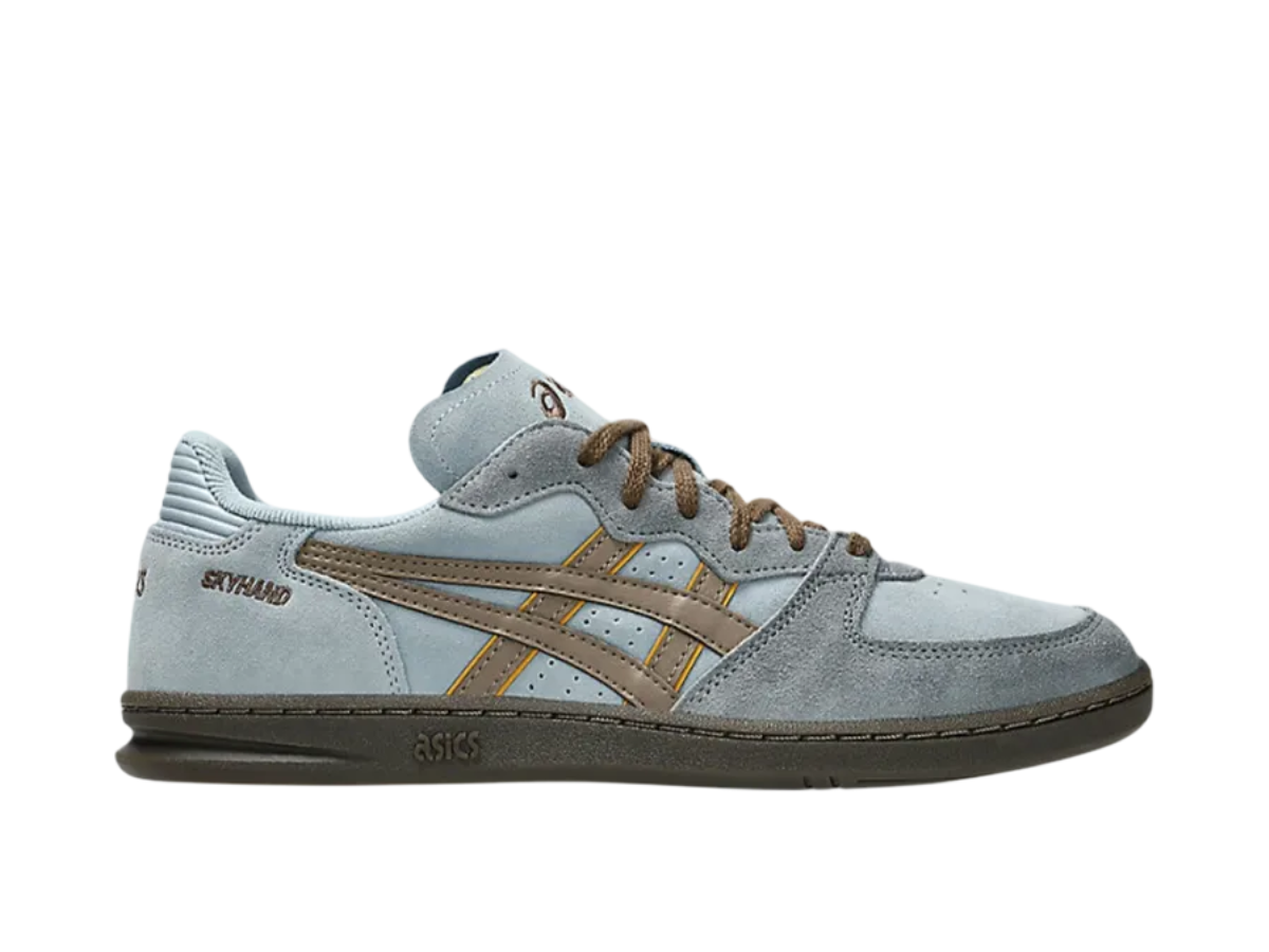 https://d2cva83hdk3bwc.cloudfront.net/1203a452-401-asics-skyhand-og-dolphin-grey-pepper-1.jpg