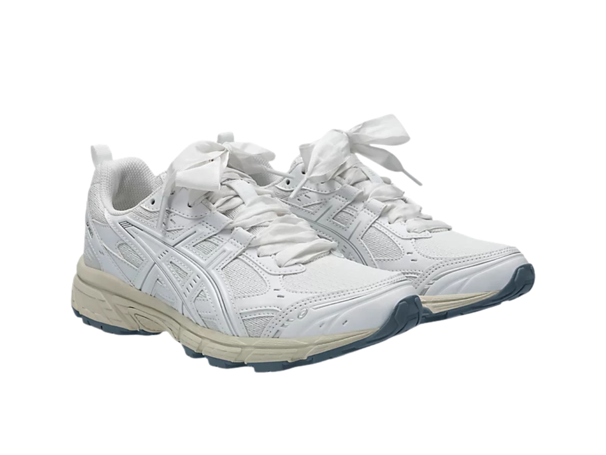 https://d2cva83hdk3bwc.cloudfront.net/1203a753-100-asics-gel-nunobiki-white-ribbon-laces-3.jpg
