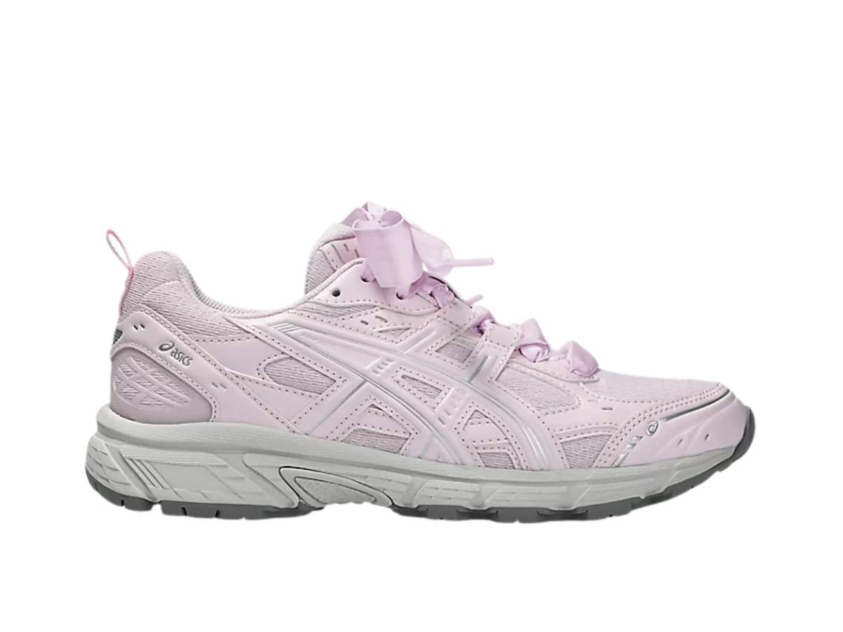 https://d2cva83hdk3bwc.cloudfront.net/1203a753-700-asics-gel-nunobiki-pink-ribbon-laces-1.jpg