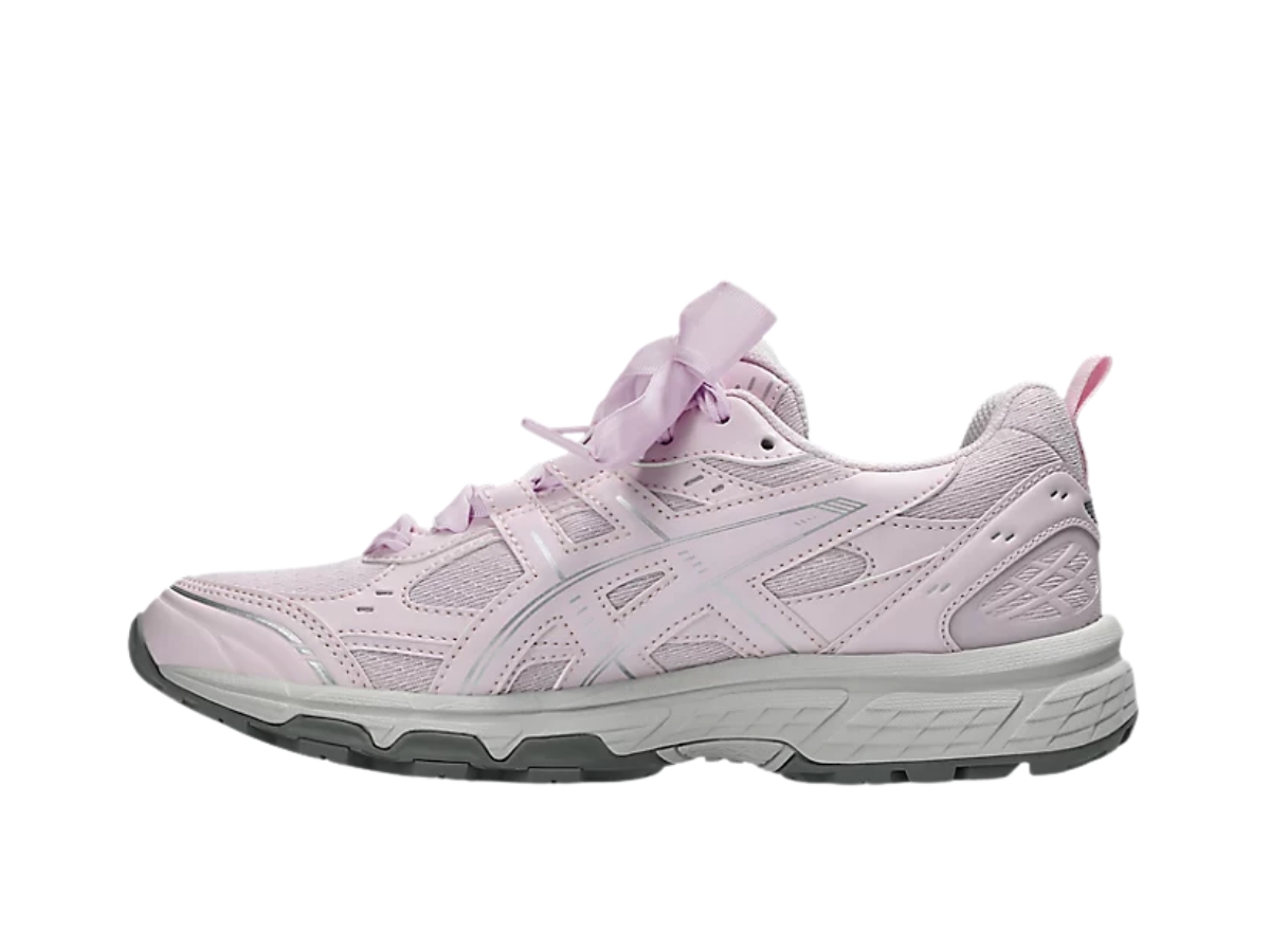 https://d2cva83hdk3bwc.cloudfront.net/1203a753-700-asics-gel-nunobiki-pink-ribbon-laces-2.jpg