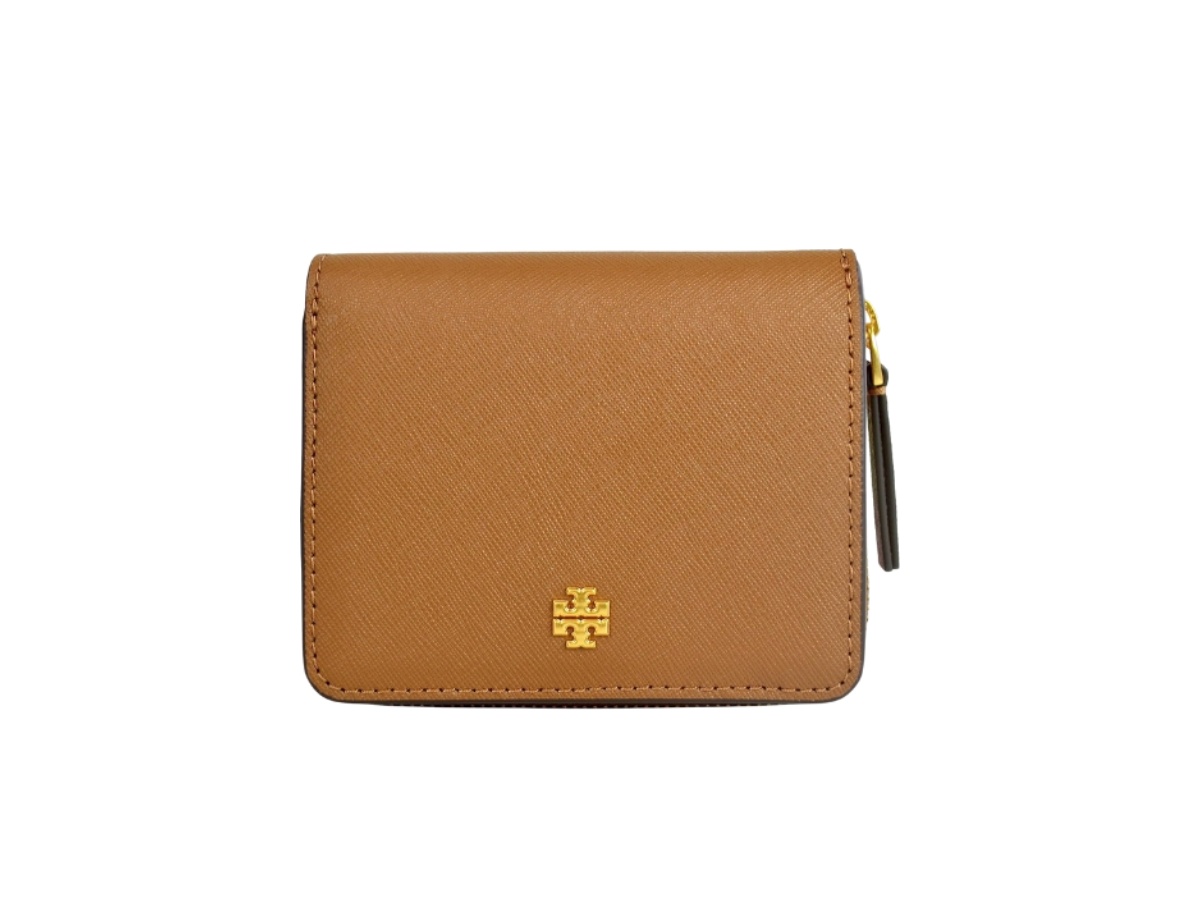 https://d2cva83hdk3bwc.cloudfront.net/147606-moose-tory-burch-emerson-zip-around-mini-wallet-moose-1.jpg