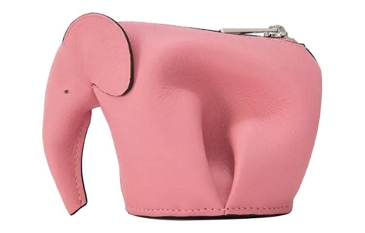 https://d2cva83hdk3bwc.cloudfront.net/19930M93-3900-loewe-crossbody-bags-1.jpg
