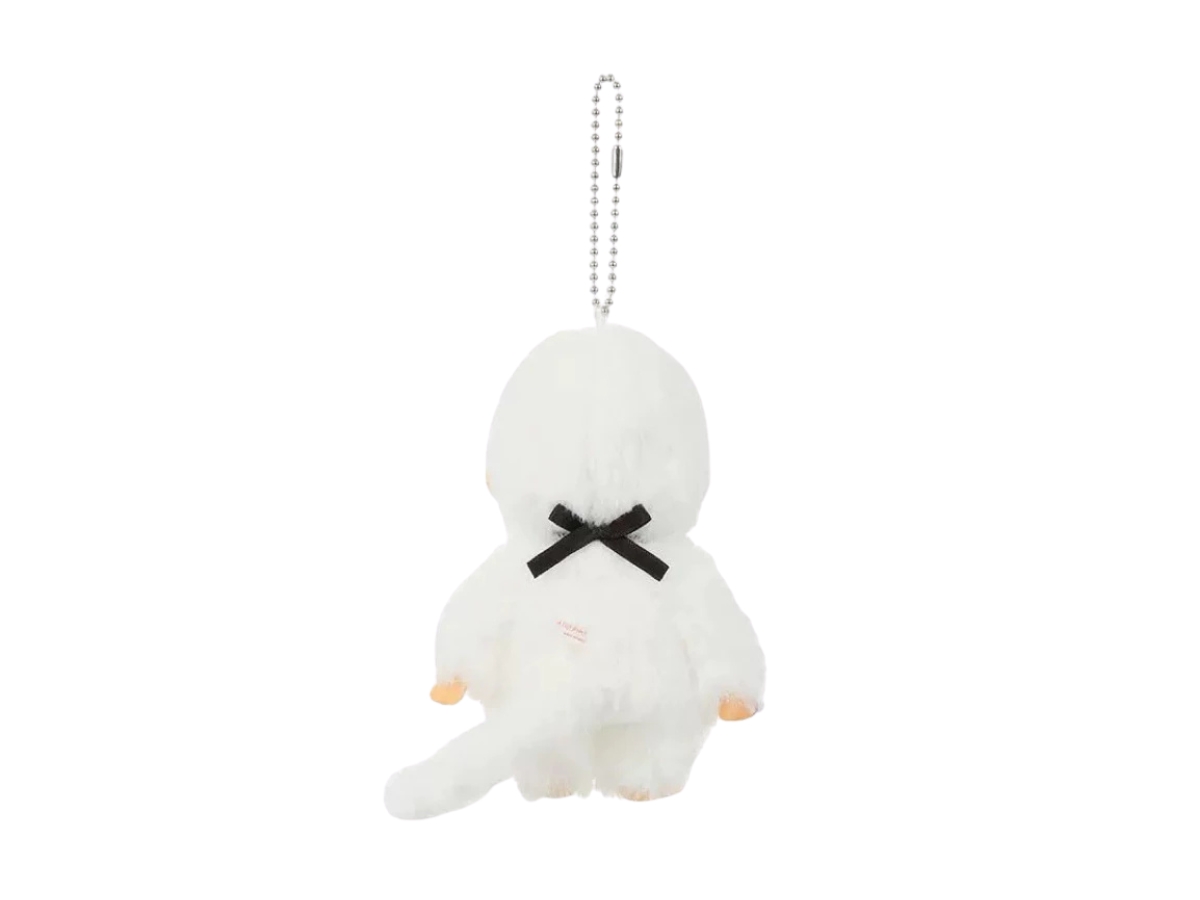 https://d2cva83hdk3bwc.cloudfront.net/203475-monchhichi-colors-keychain-series-plush-pendant-2.jpg