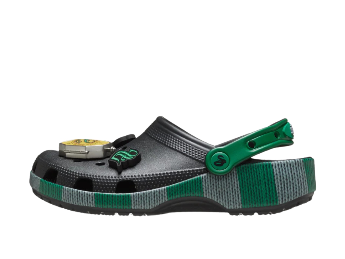 https://d2cva83hdk3bwc.cloudfront.net/210527-90H-crocs-classic-clog-harry-potter-slytherin-2.jpg