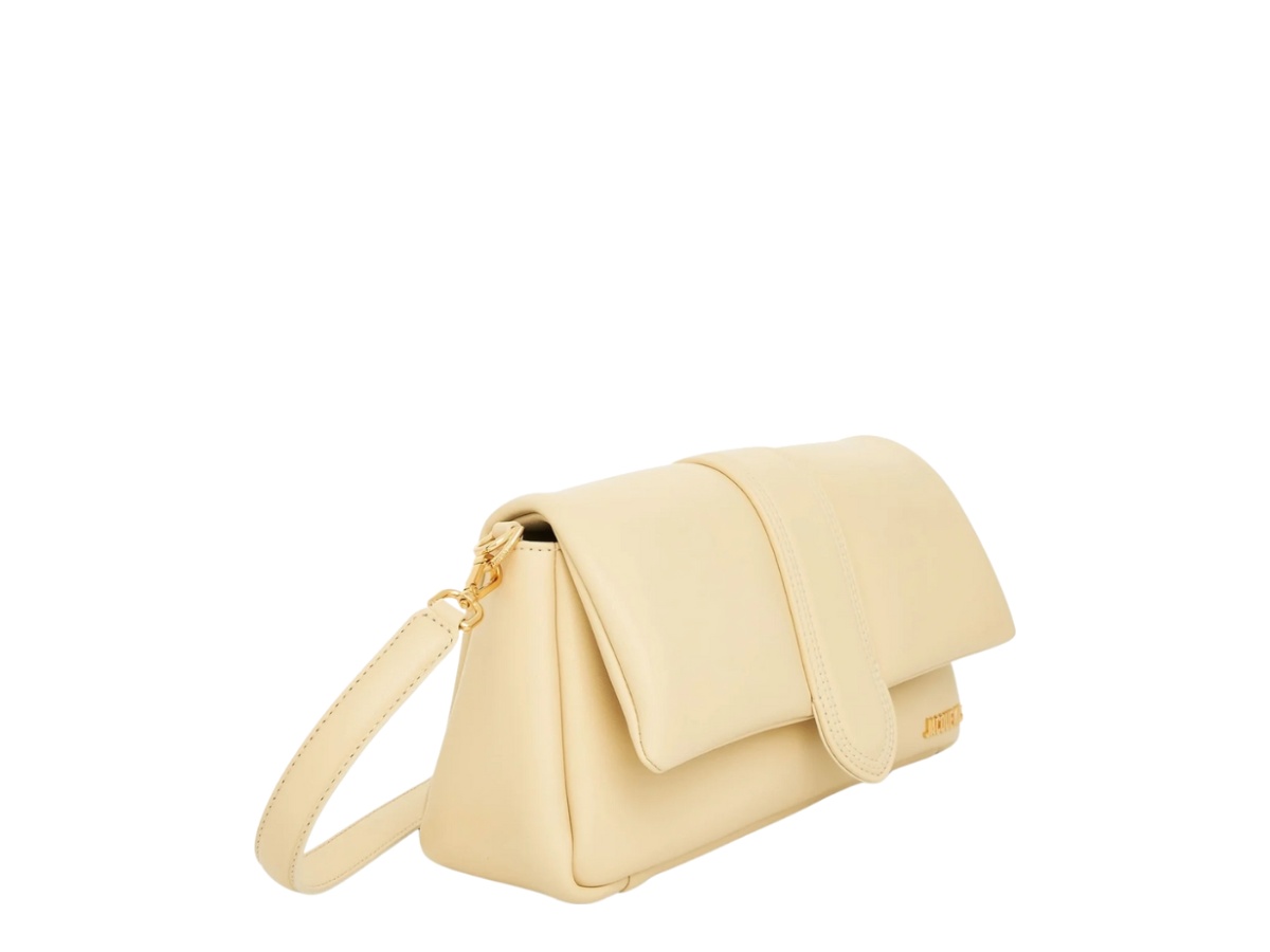 https://d2cva83hdk3bwc.cloudfront.net/231ba052-3073-120-jacquemus-le-bambimou-leather-bag-in-ivory-3.jpg