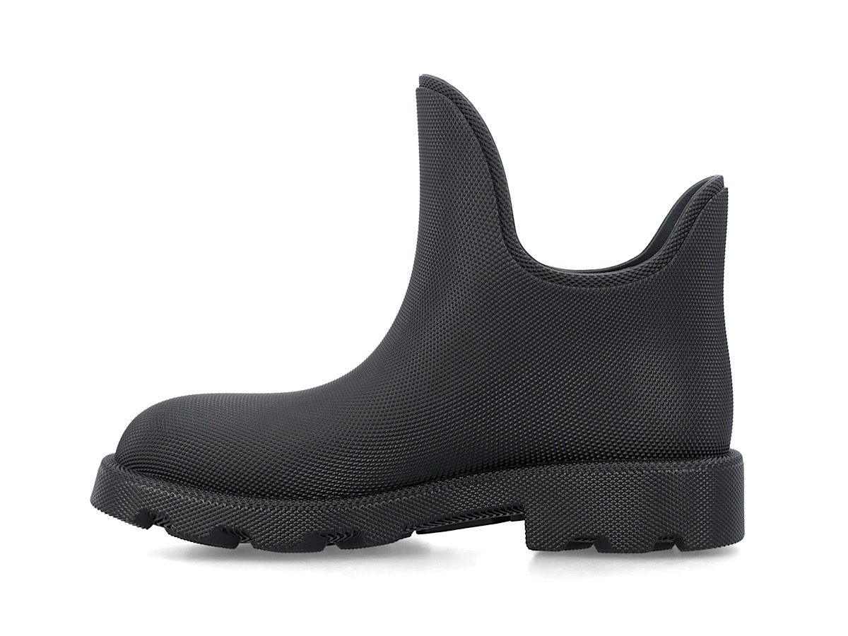https://d2cva83hdk3bwc.cloudfront.net/23A8074603RUBBER_A1189-burberry-mf-ray-ankle-bootsbla-3.jpg