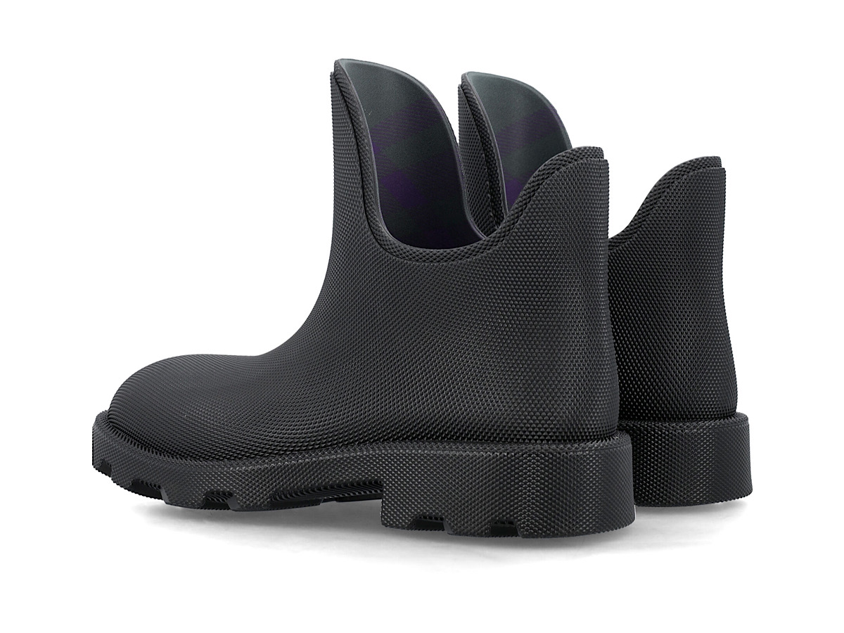 https://d2cva83hdk3bwc.cloudfront.net/23A8074603RUBBER_A1189-burberry-mf-ray-ankle-bootsbla-4.jpg