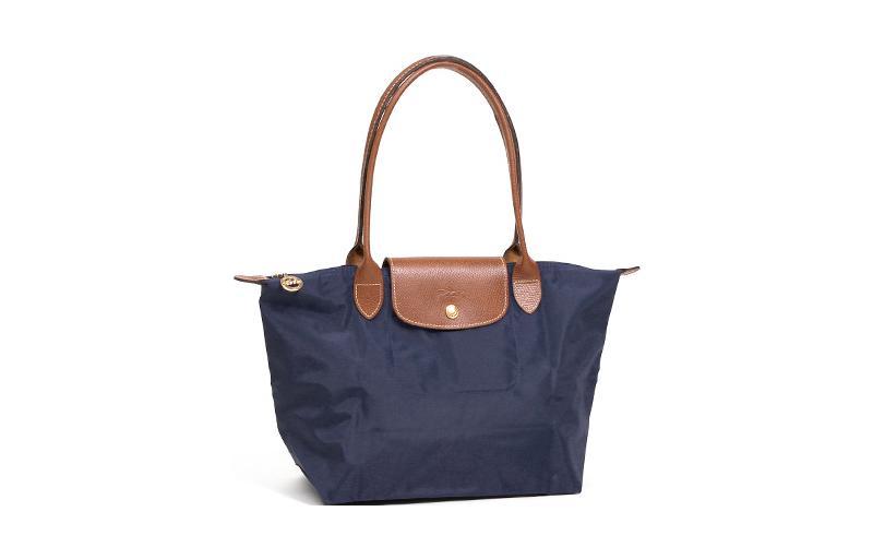 https://d2cva83hdk3bwc.cloudfront.net/2605089556-longchamp-le-pliage-handbags-1.jpg