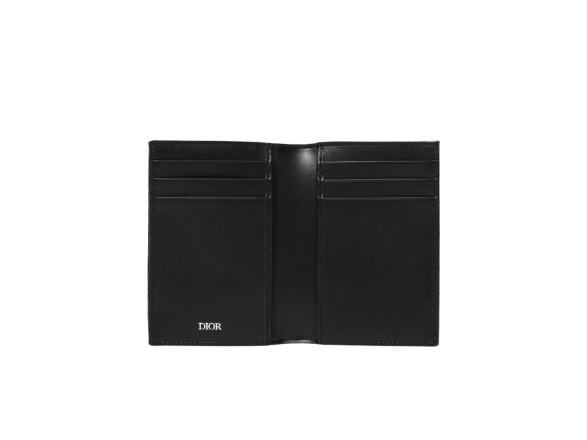 https://d2cva83hdk3bwc.cloudfront.net/2esch138yse-h03e-dior-bi-fold-card-holder-in-black-dior-oblique-jacquard-3.jpg