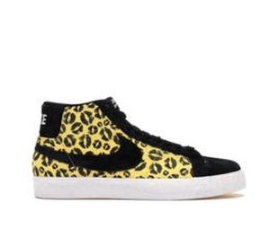 Buy Nike SB Blazer Kisses at Sasom – Authentic and Ready to Ship