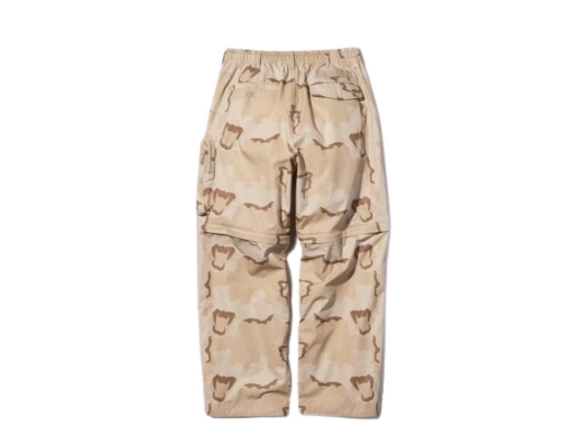 https://d2cva83hdk3bwc.cloudfront.net/357061-gu-utility-pants-beige-2.jpg
