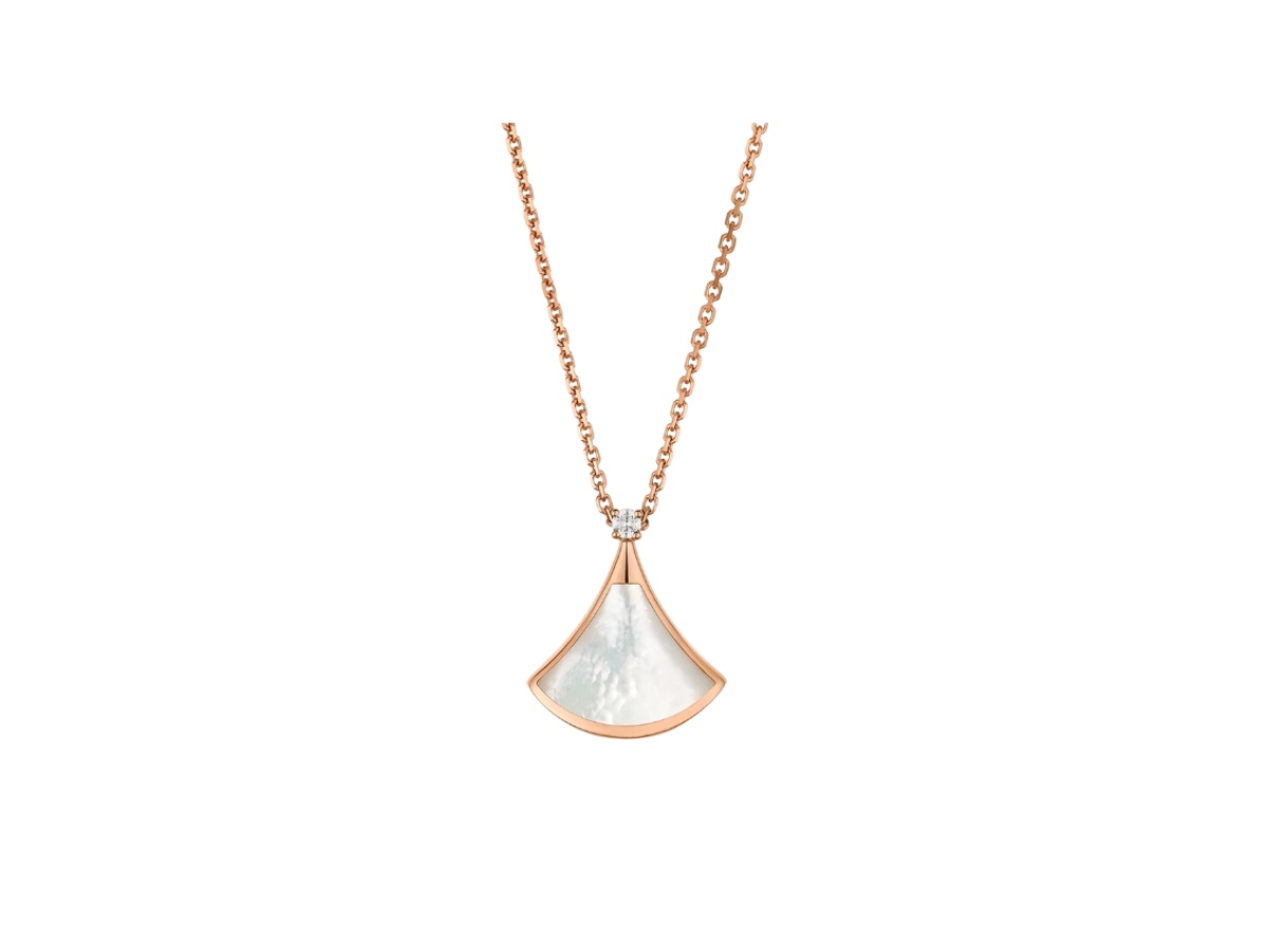 https://d2cva83hdk3bwc.cloudfront.net/359986-bvlgari-divas-dream-necklace-in-18-kt-rose-gold-pendant-set-with-one-diamond-and-mother-of-pearl-rose-gold-1.jpg