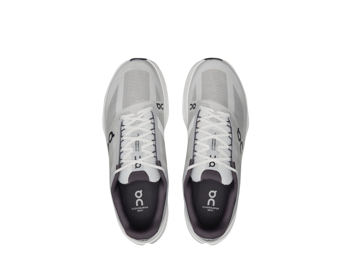 https://d2cva83hdk3bwc.cloudfront.net/3me30020070-on-running-cloudsurfer-next-glacier-white-3.jpg