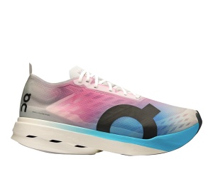 Buy On Running Cloudboom Strike White Horizon at Sasom – Authentic and Ready to Ship