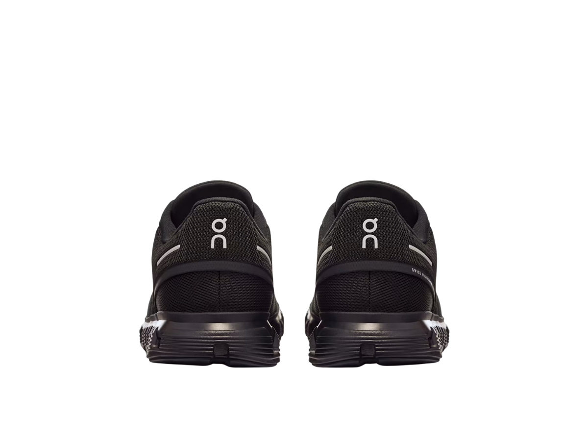 https://d2cva83hdk3bwc.cloudfront.net/3mf10071043-on-running-cloud-6-black-black-5.jpg