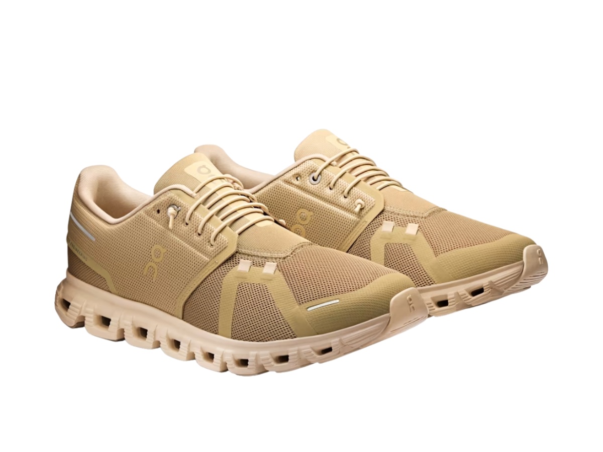https://d2cva83hdk3bwc.cloudfront.net/3mf10074874-on-running-cloud-6-chai-sand-3.jpg