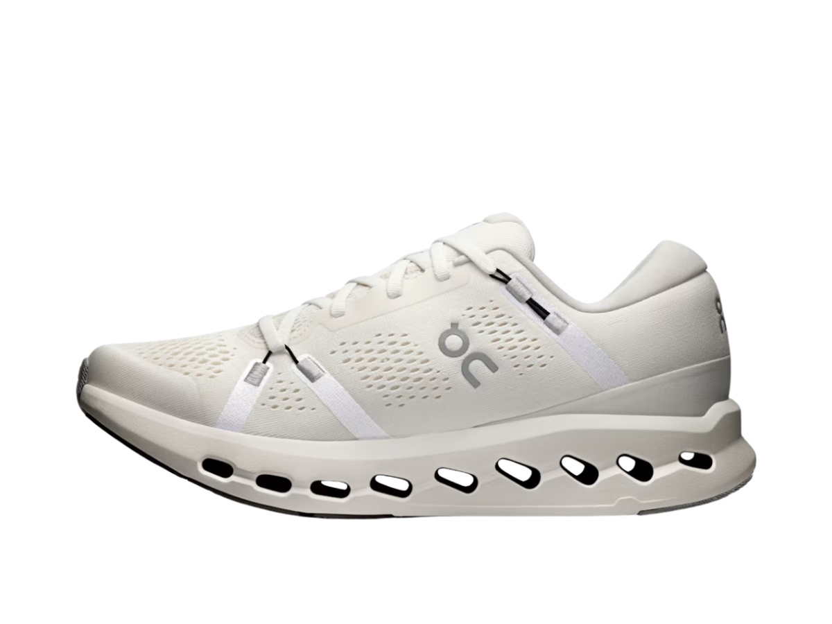 https://d2cva83hdk3bwc.cloudfront.net/3mf10123334-on-running-cloudsurfer-2-ivory-2.jpg