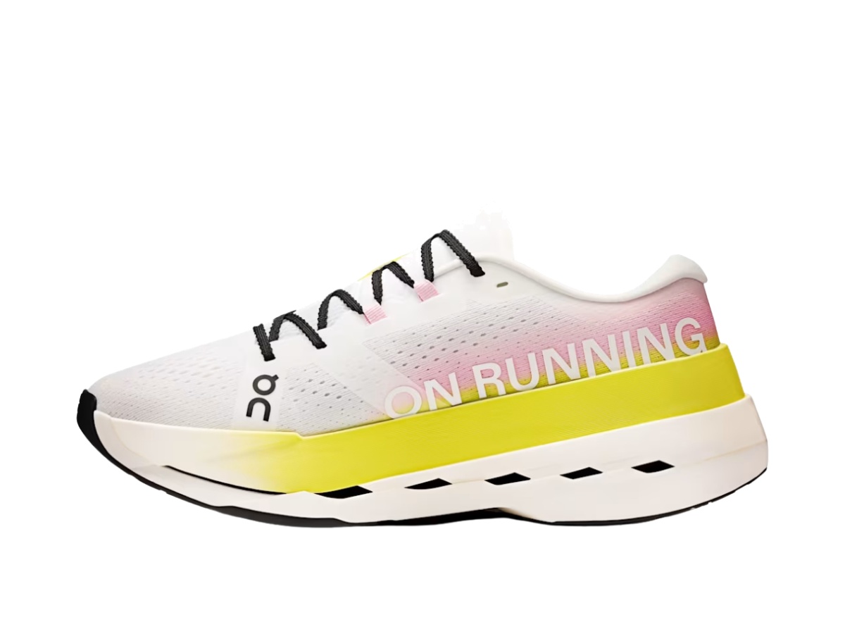https://d2cva83hdk3bwc.cloudfront.net/3mf30314229-on-running-cloudboom-max-lime-raspberry-2.jpg