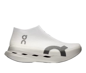 Buy On Running LightSpray Cloudboom Strike White Black at Sasom – Authentic and Ready to Ship