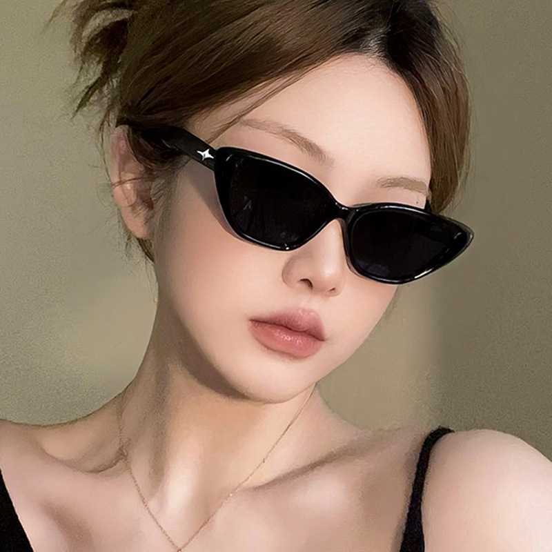 https://d2cva83hdk3bwc.cloudfront.net/404-notfound_404notfound-cat-eyes-sunglass-triangle-black--2.jpg