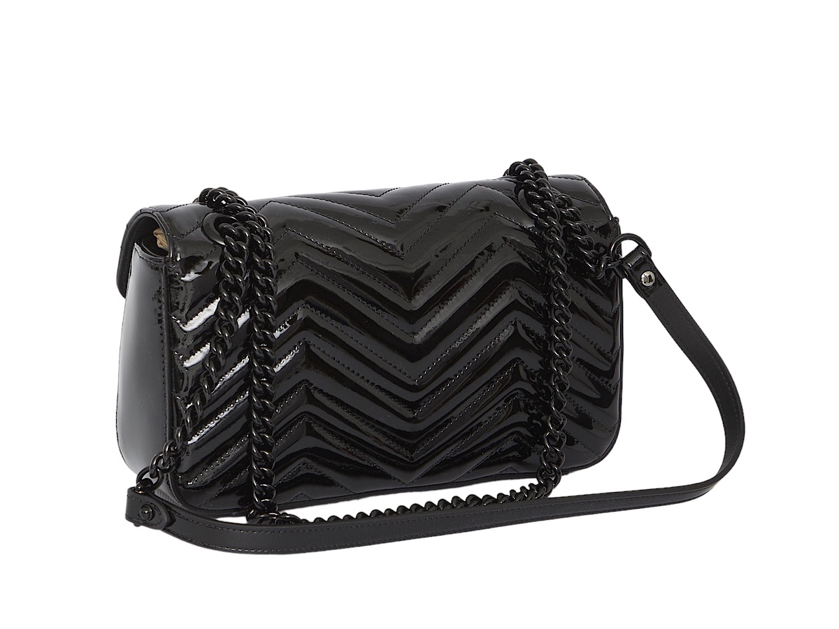 https://d2cva83hdk3bwc.cloudfront.net/443497AACC2-gucci-small-gg-marmont-bagblac-2.jpg