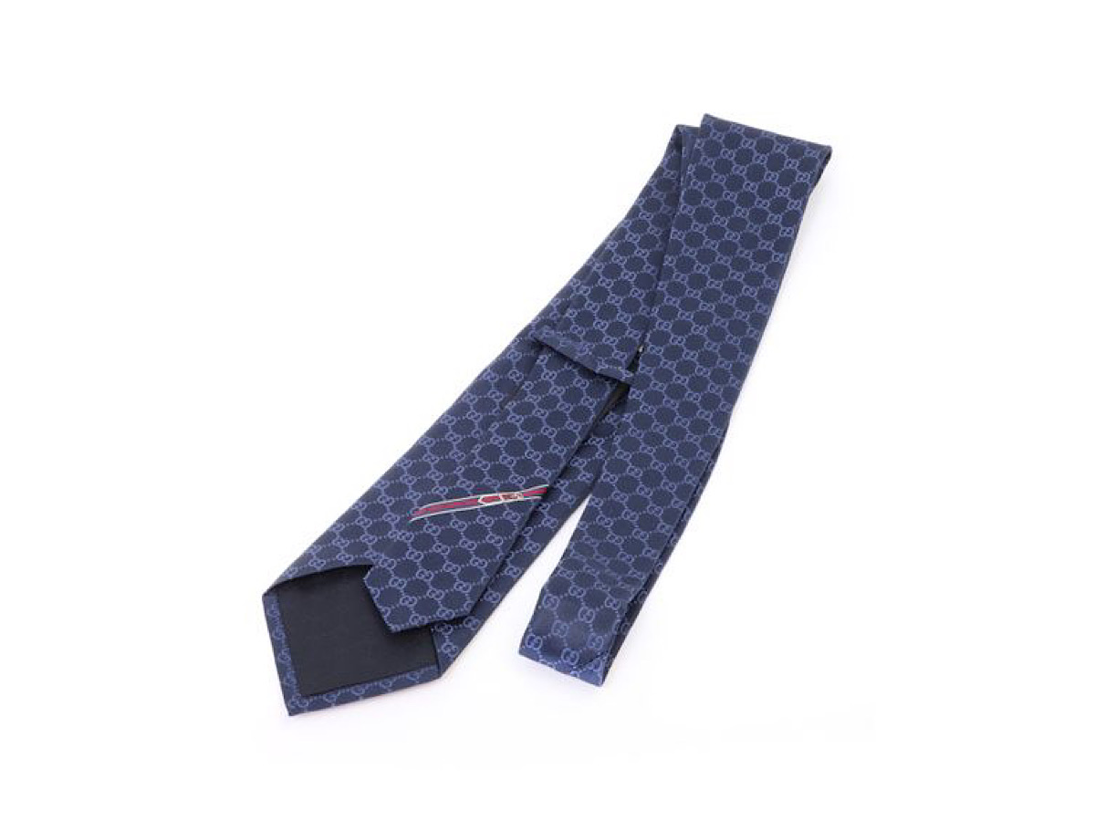 https://d2cva83hdk3bwc.cloudfront.net/4565204B002-gucci-gucci-gg-pattern-silk-ti-2.jpg