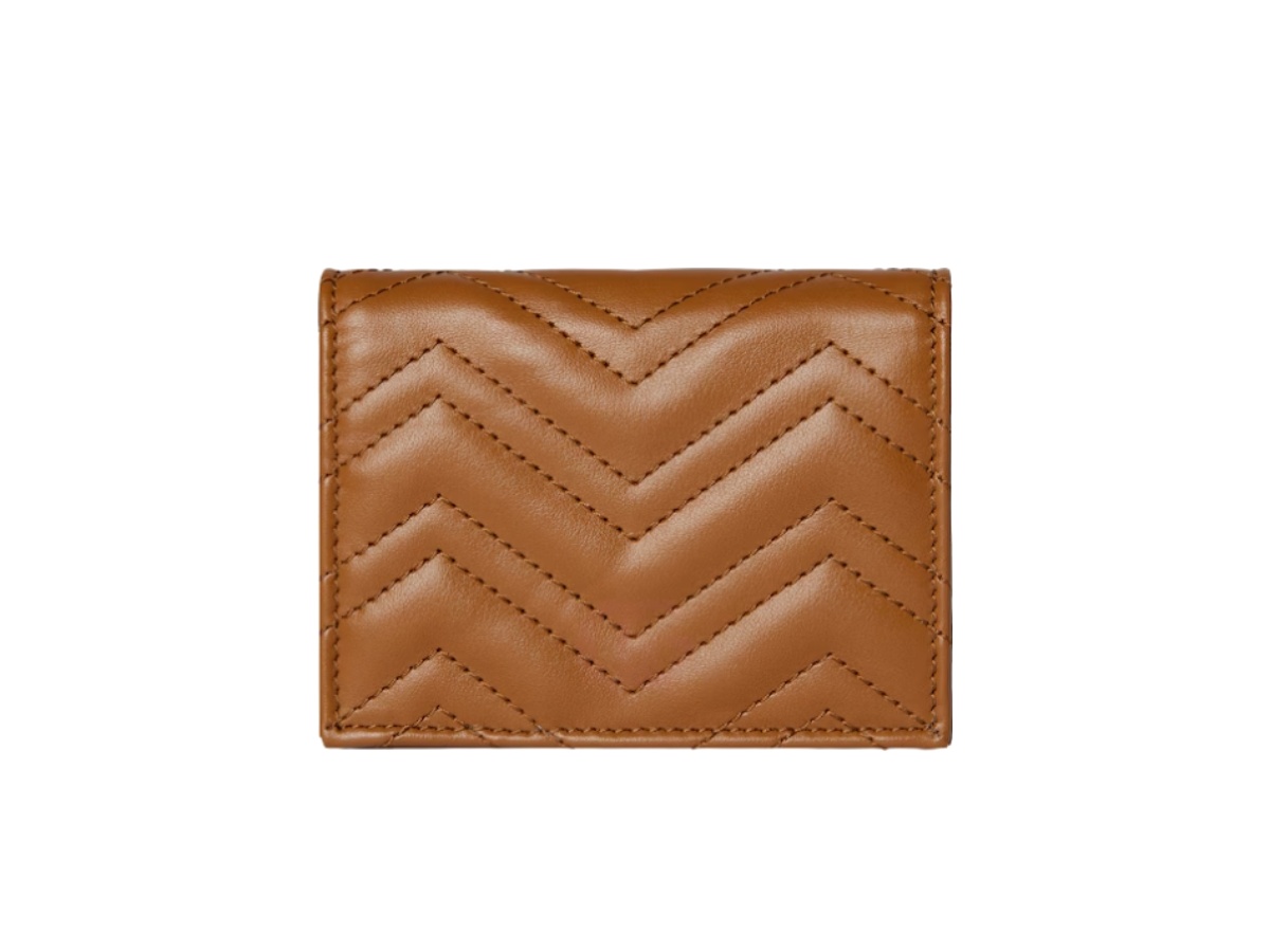 https://d2cva83hdk3bwc.cloudfront.net/466492-aaet8-2718-gucci-gg-marmont-mini-in-brown-chevron-matelass-leather-with-gold-tone-hardware-3.jpg