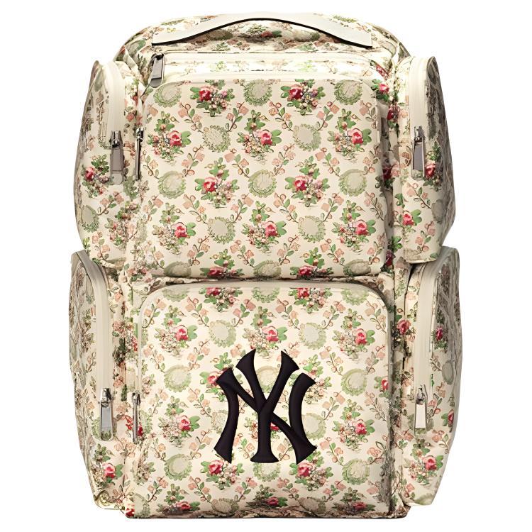 https://d2cva83hdk3bwc.cloudfront.net/536743-9W4BX-9068-mlb-x-gucci-backpacks-1.jpg