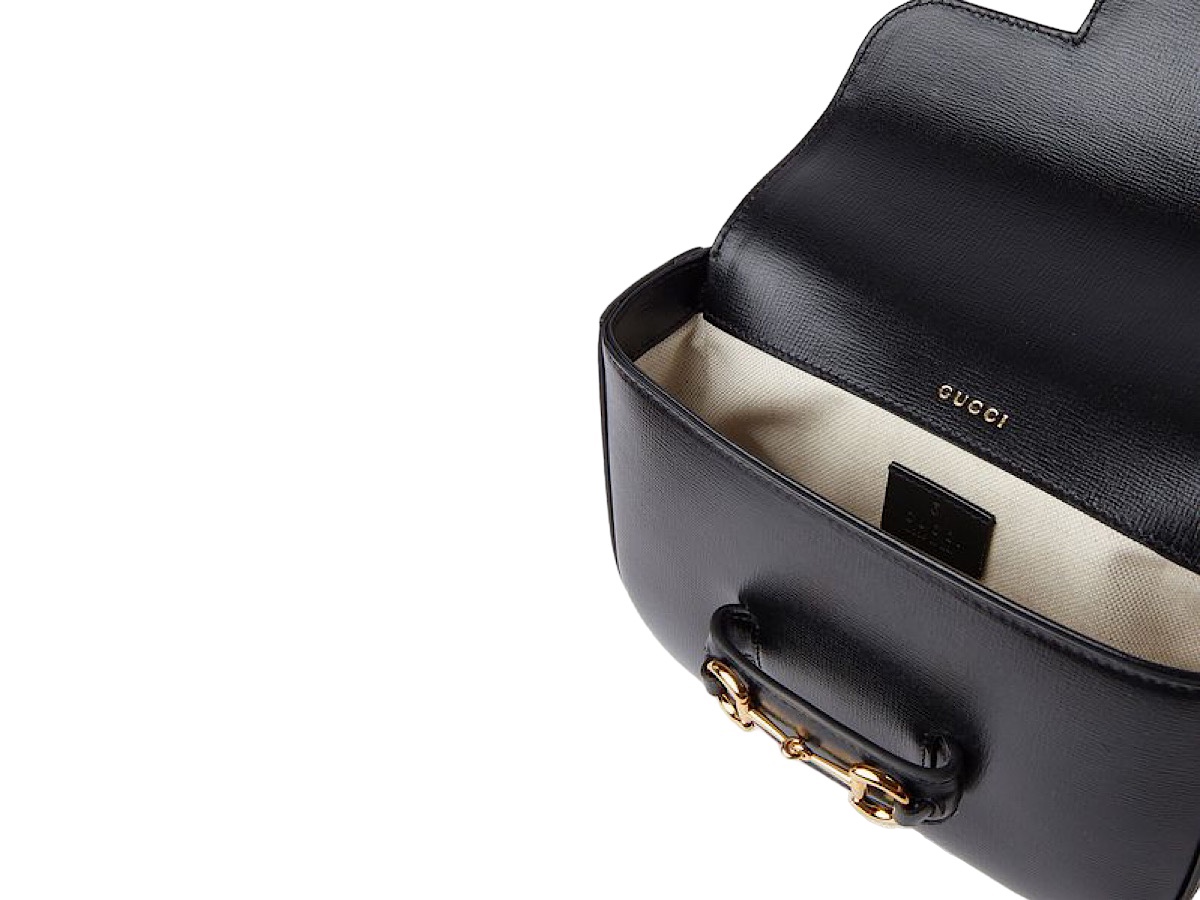 https://d2cva83hdk3bwc.cloudfront.net/65857418YSG-gucci-gucci-horsebit-1955-mini-5.jpg