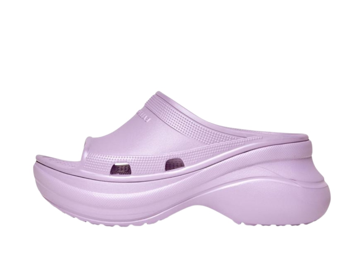 https://d2cva83hdk3bwc.cloudfront.net/677389w1s8e5600-balenciaga-x-crocs-pool-slides-light-purple-women-s-2.jpg