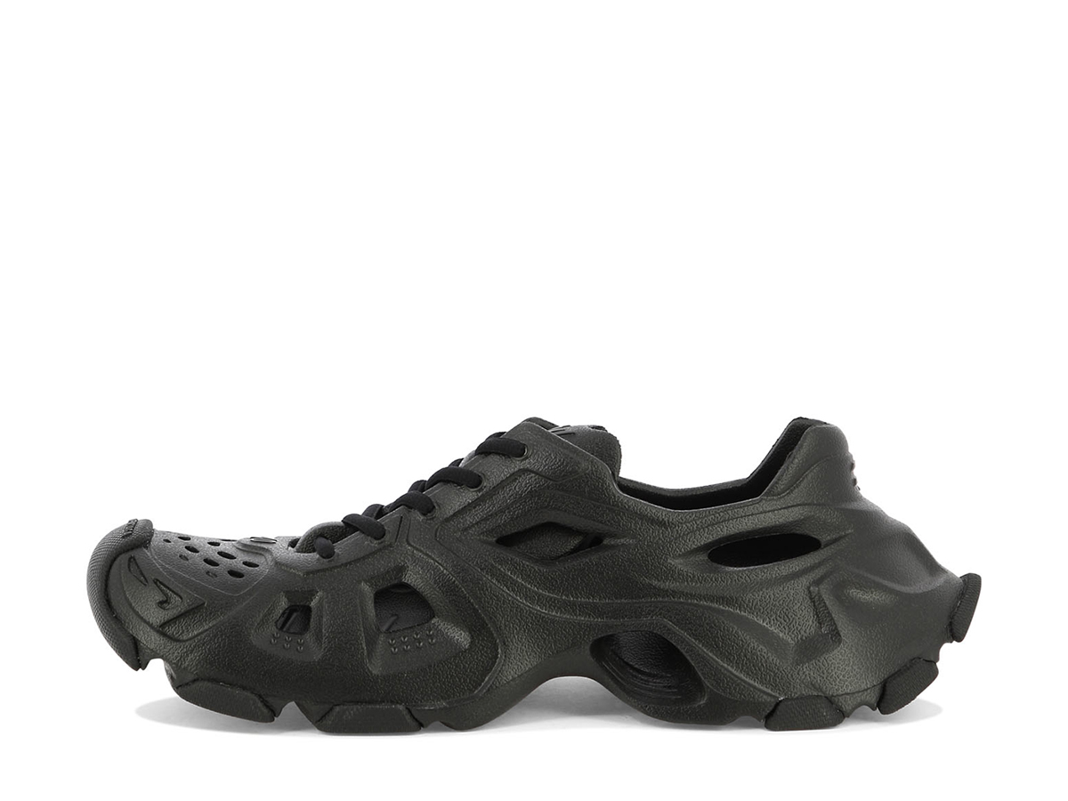 https://d2cva83hdk3bwc.cloudfront.net/702421W3CES1000-balenciaga-hd-laceup-sneakersb-3.jpg