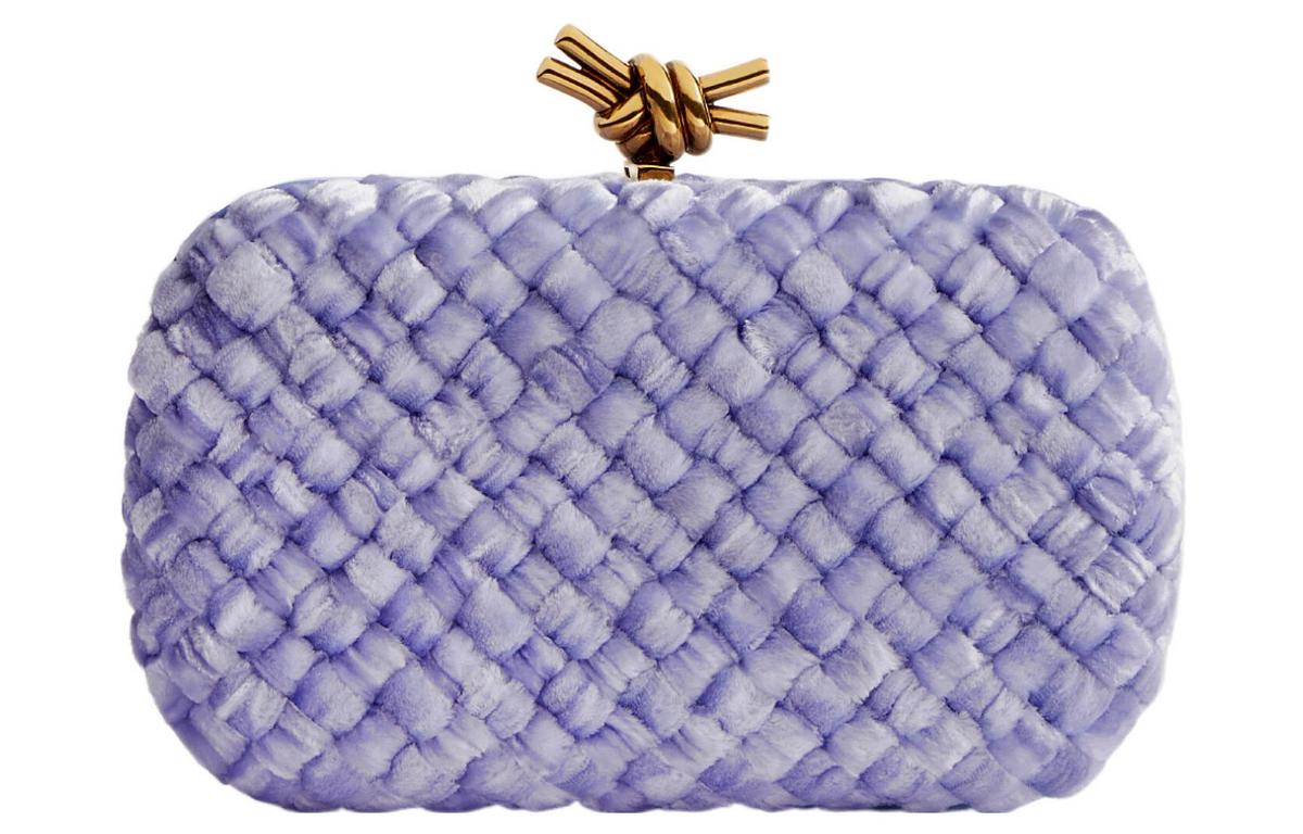 https://d2cva83hdk3bwc.cloudfront.net/717622V3BB15334-bottega-veneta-velvet-gold-mouth-bag-evening-party-clutch-regular-women-s-light-purple-1.jpg