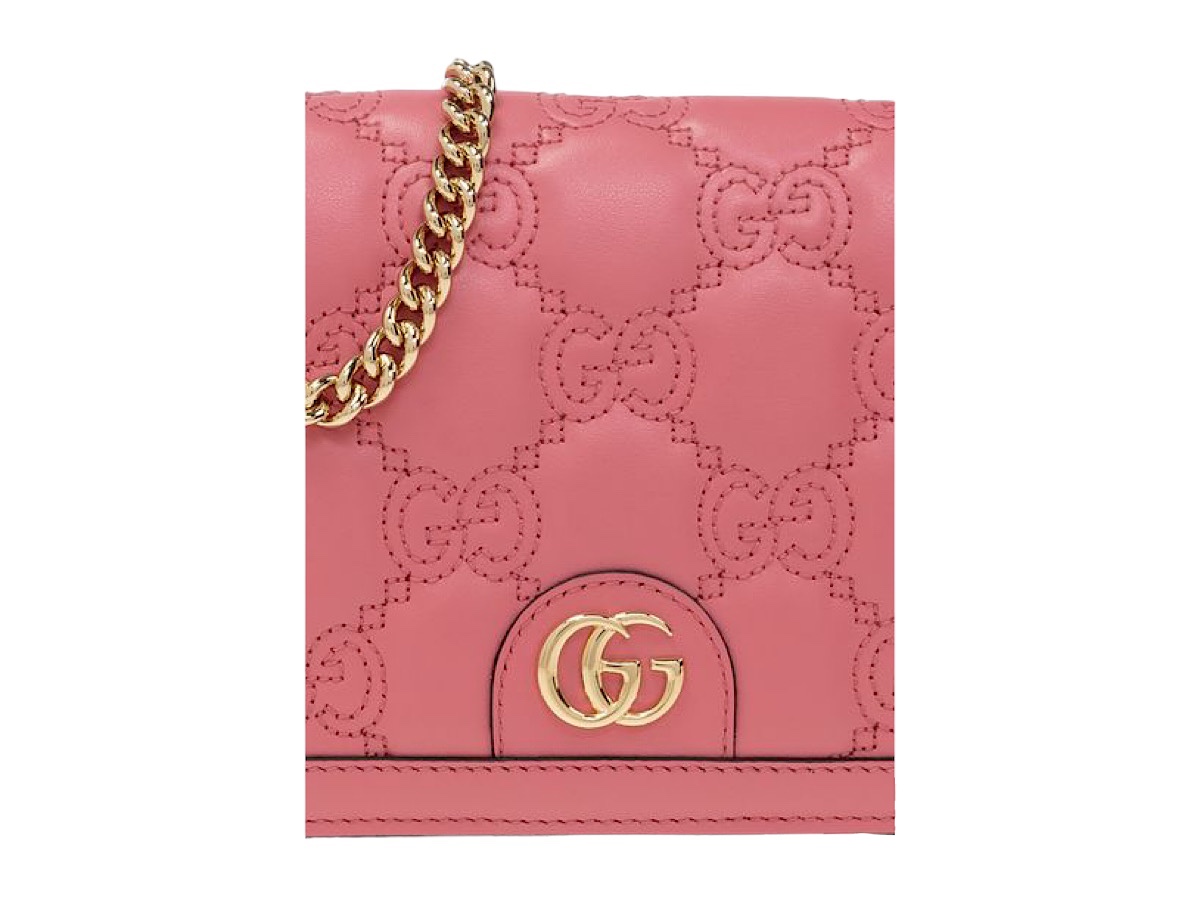 https://d2cva83hdk3bwc.cloudfront.net/723787UM8IG-gucci-gg-chain-pouchpink-100-c-4.jpg