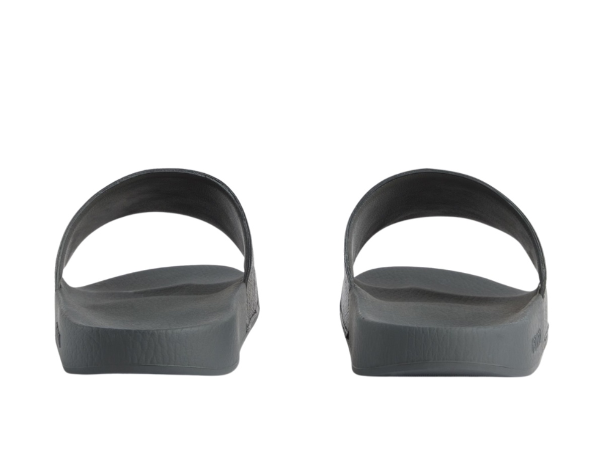 https://d2cva83hdk3bwc.cloudfront.net/739108-2zg0g-8713-gucci-slide-grey-sandals-monogram-4.jpg