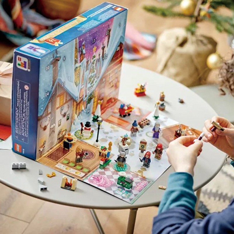 https://d2cva83hdk3bwc.cloudfront.net/76418-lego-harry-potter-countdown-calendar-building-blocks-5.jpg